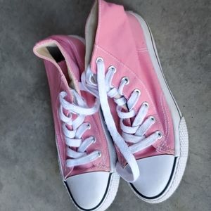 Girls pink Converse